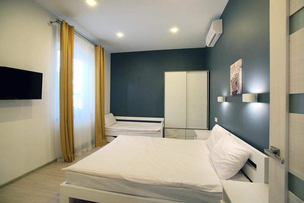 Apartment Zolotoy Bereg 5 Odessa Ngoại thất bức ảnh